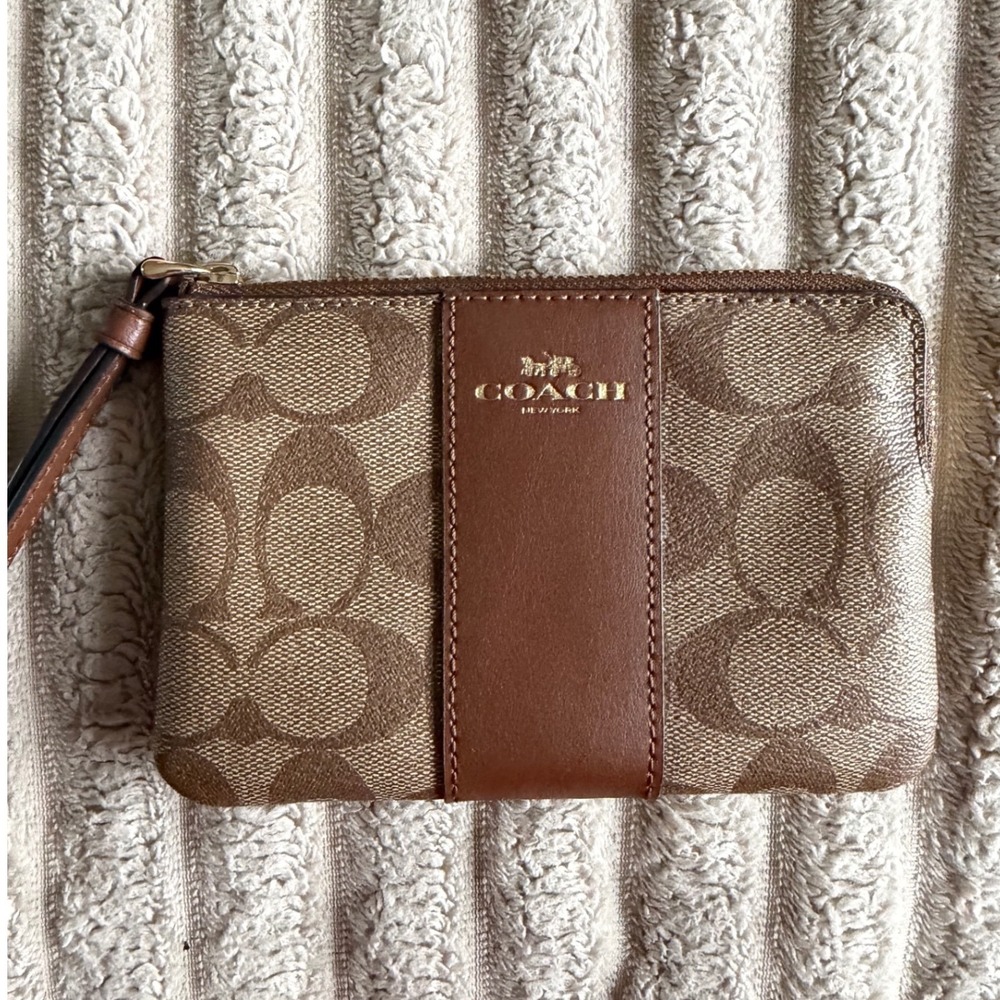 Coach Corner Zip Wristlet Signature Canvas Brown Saddle F58035 Gold Logo